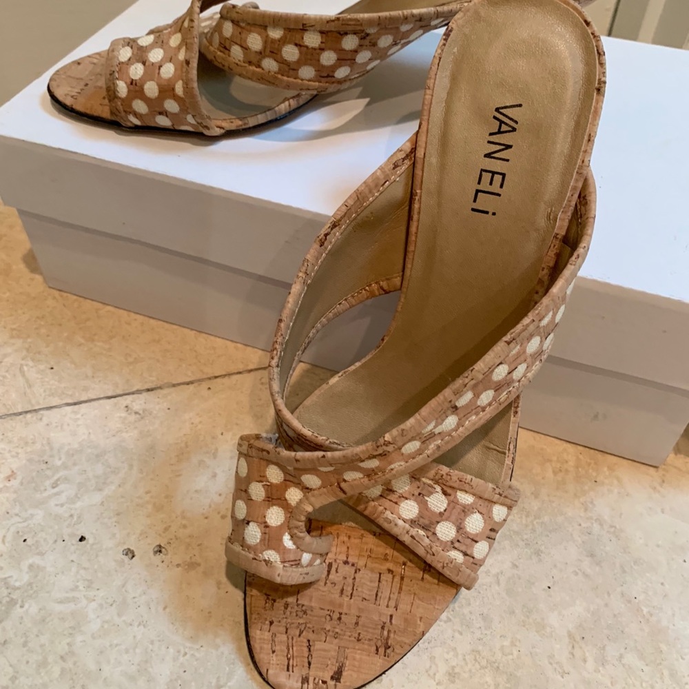 Vaneli Nordstrom Size 8 Kitten Heels